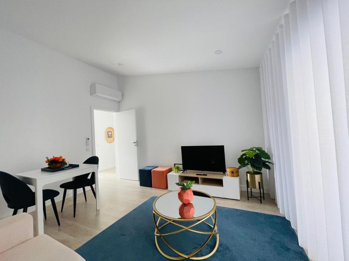 Central Tiled Apartment Авиеро Екстериор снимка