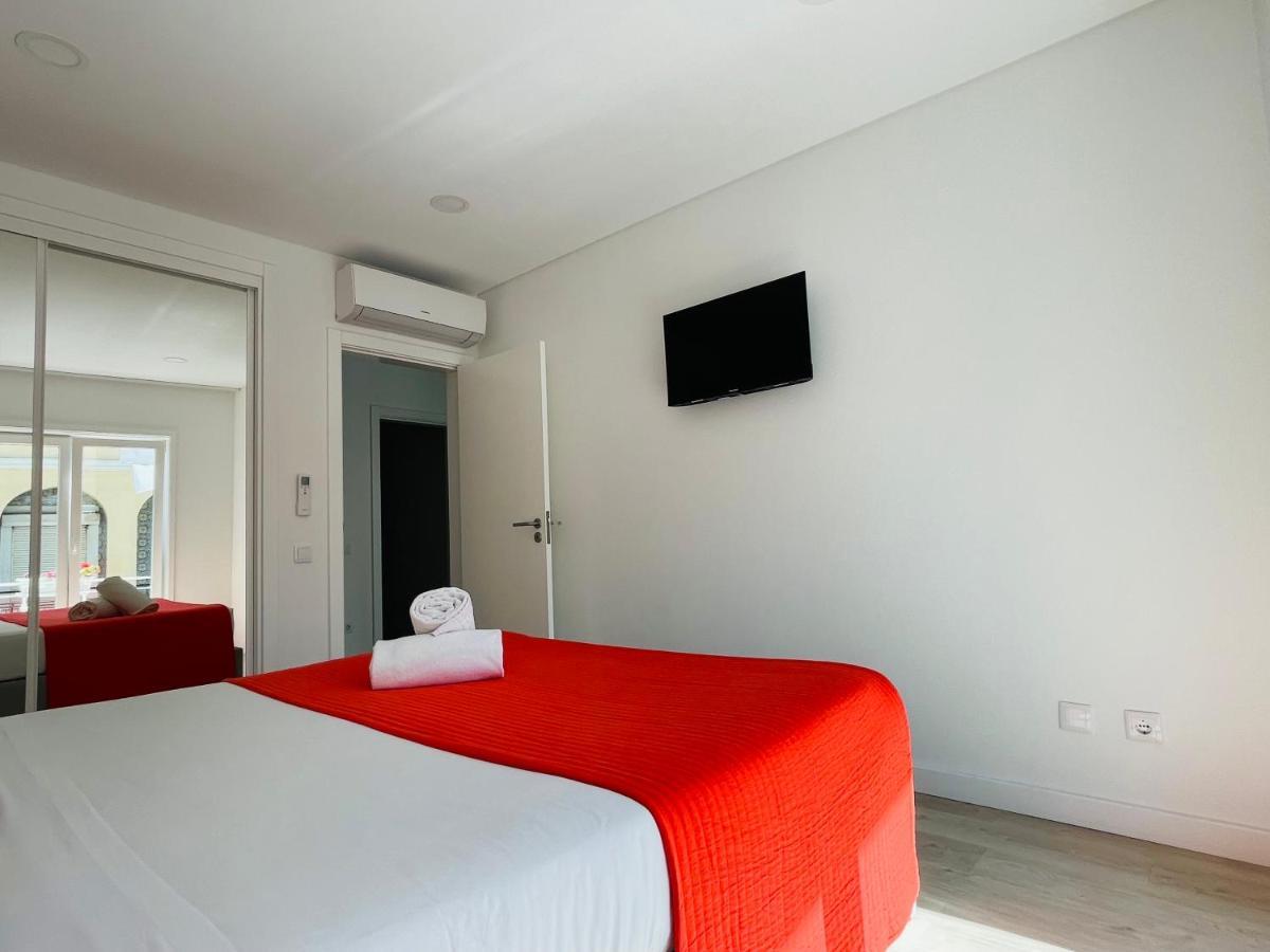 Central Tiled Apartment Авиеро Екстериор снимка