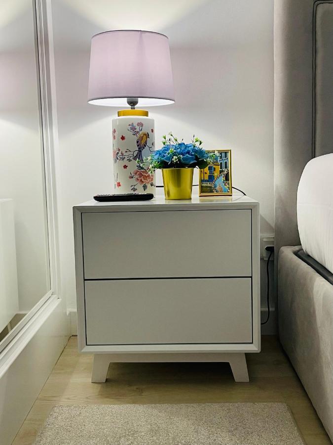 Central Tiled Apartment Авиеро Екстериор снимка