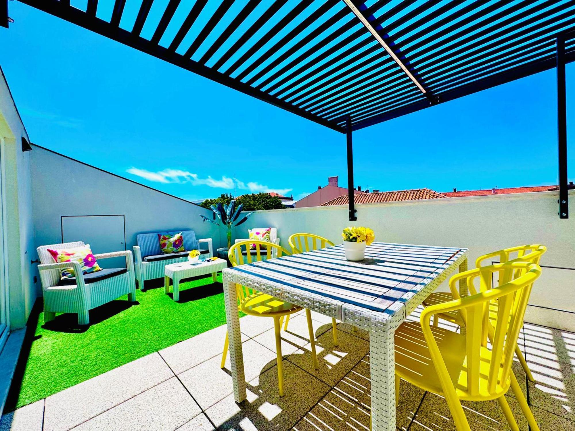 Central Tiled Apartment Авиеро Екстериор снимка